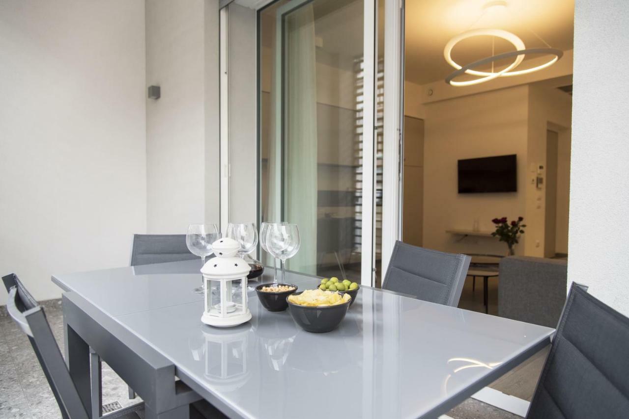Design & New Center Apartments ميلان المظهر الخارجي الصورة